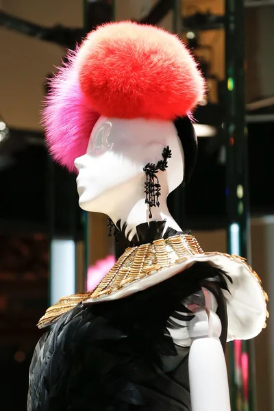 Look 32